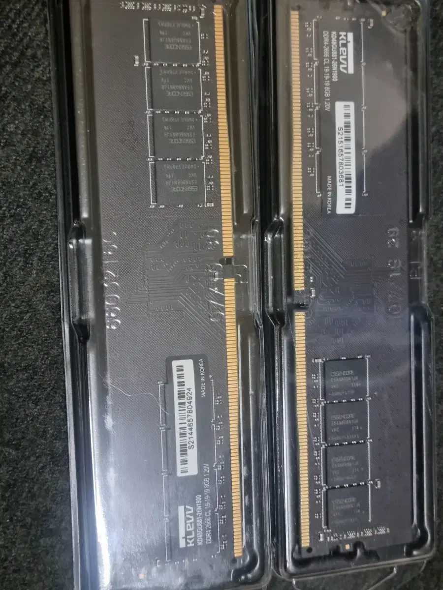 Klevv DDR4 26661.20V 8GB X2